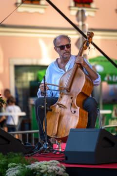 Veselo razpoloženje tudi na drugi festivalski dan Dnevov narodnih noš in oblačilne dediščine v Kamniku (29)